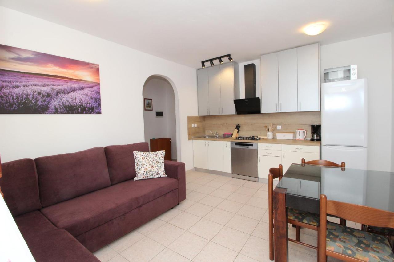 Apartments By The Sea Mandre, Pag - 6284 Kolan Zewnętrze zdjęcie