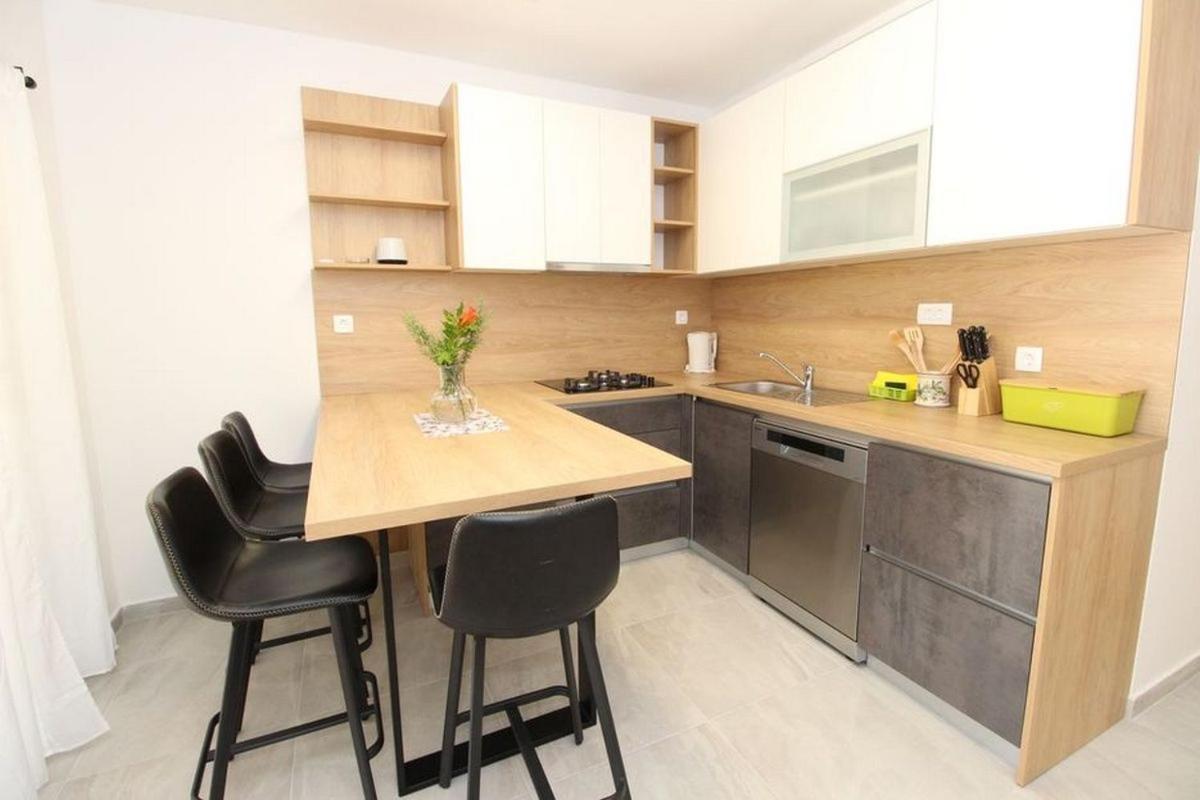 Apartments By The Sea Mandre, Pag - 6284 Kolan Zewnętrze zdjęcie