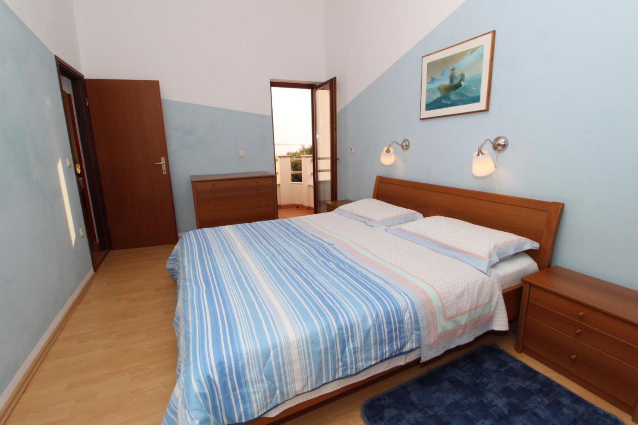 Apartments By The Sea Mandre, Pag - 6284 Kolan Zewnętrze zdjęcie