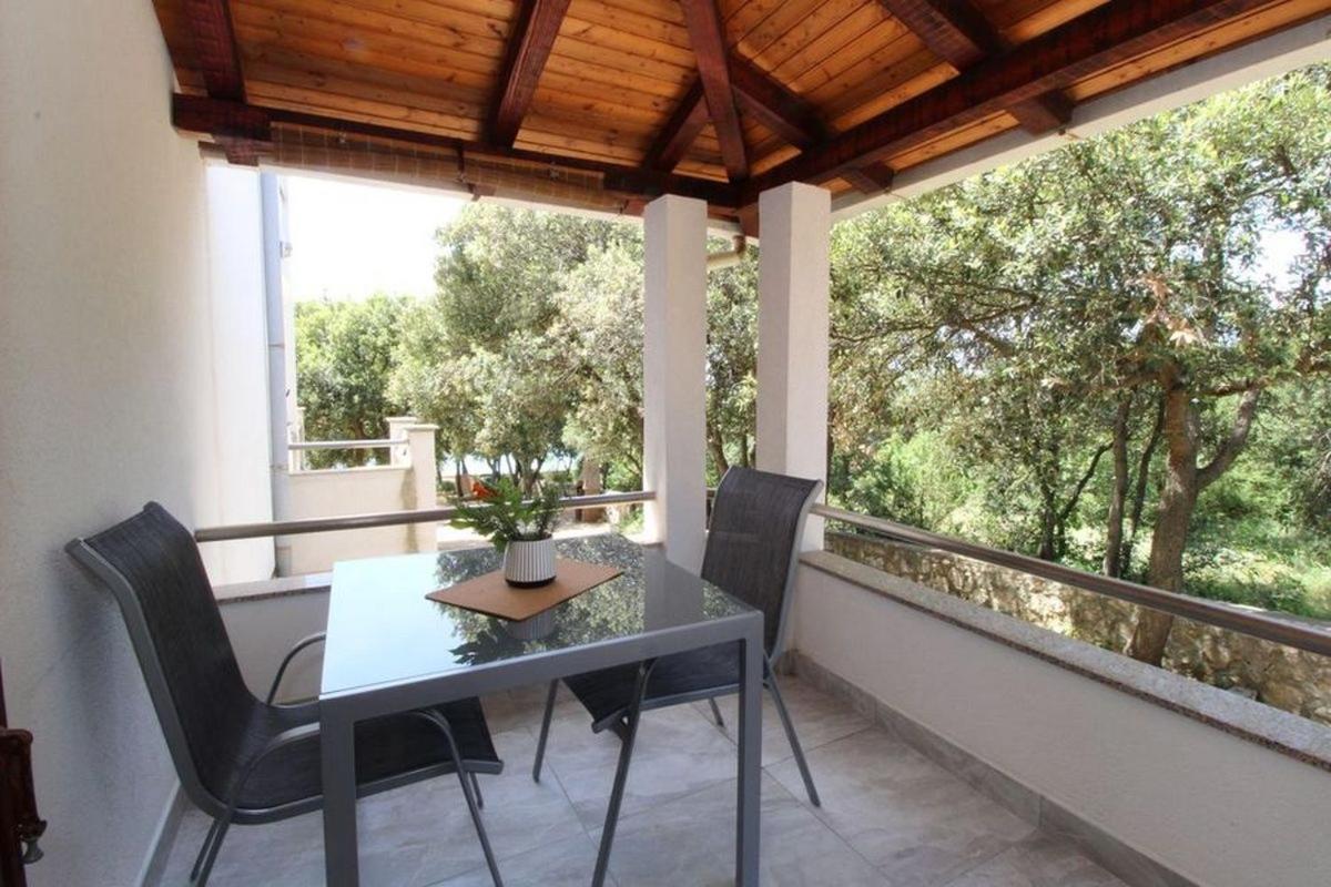 Apartments By The Sea Mandre, Pag - 6284 Kolan Zewnętrze zdjęcie