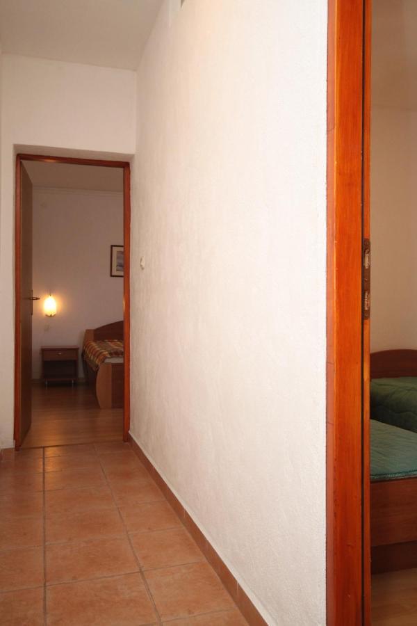 Apartments By The Sea Mandre, Pag - 6284 Kolan Zewnętrze zdjęcie