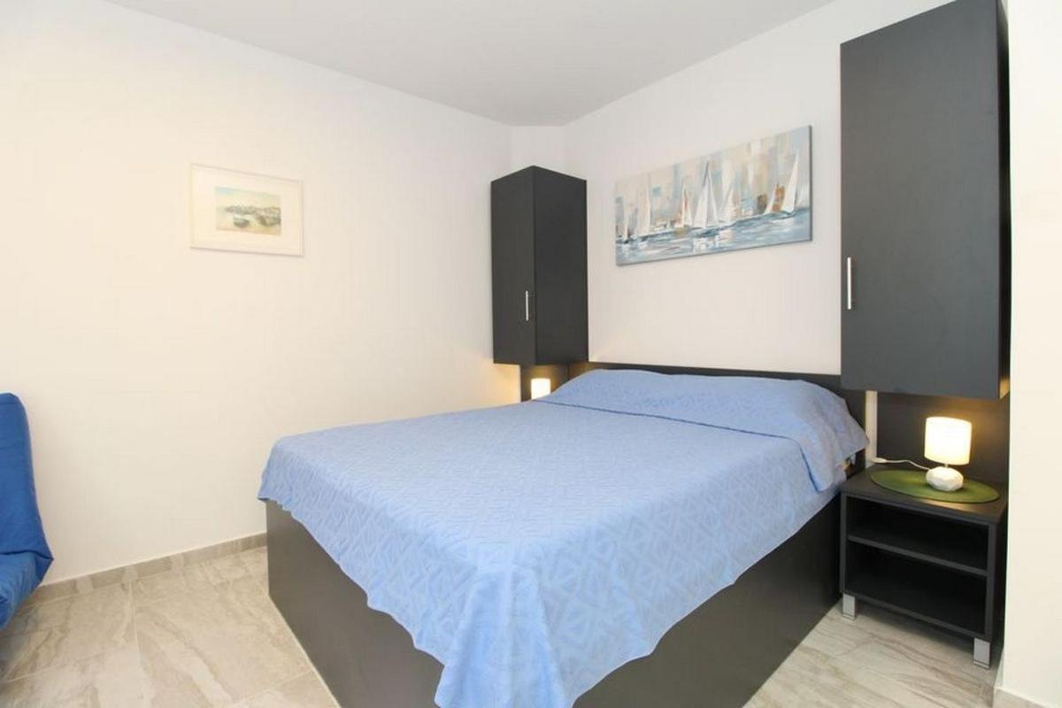 Apartments By The Sea Mandre, Pag - 6284 Kolan Pokój zdjęcie